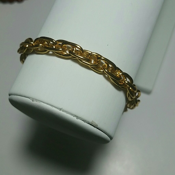 bracelet gold tone chain toggle clasp NEW - Picture 3 of 4